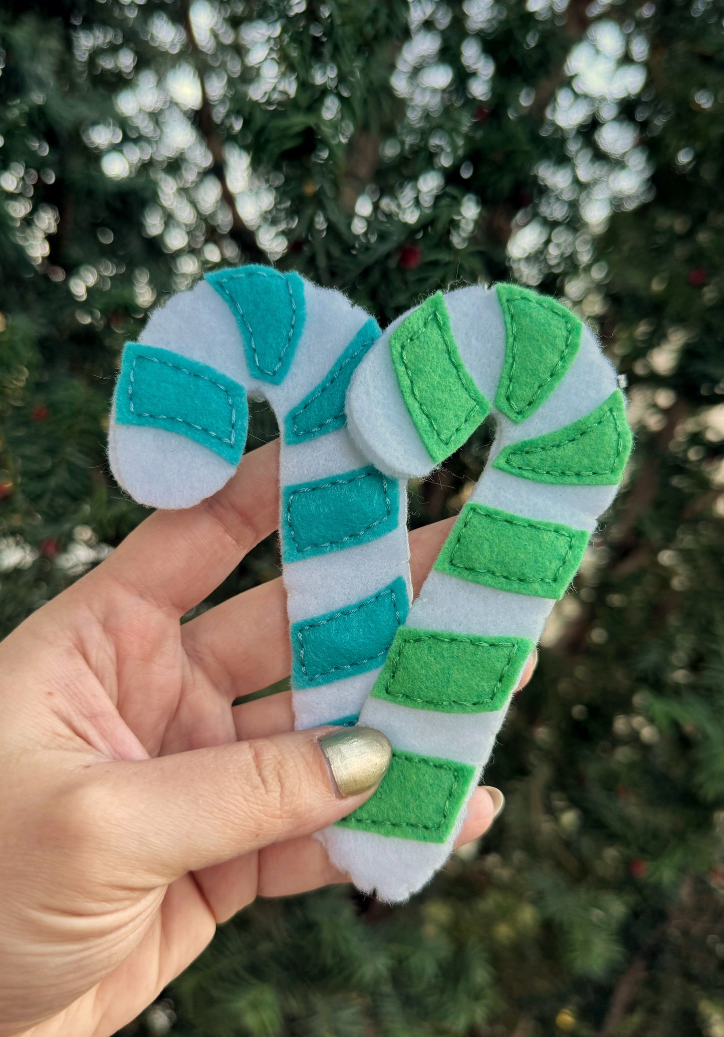 FREE PDF: Felt Candy Cane